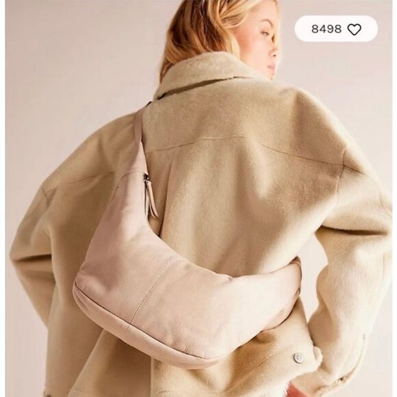NWT Gorgeous RARE Free People GOAT Leather Idle Hands cream Sling Hobo Bag - Picture 15 of 16
